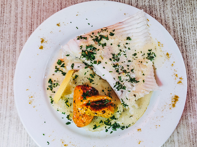 Ailes De Raies Sauce A La Crème D'asperges Au Gingembre